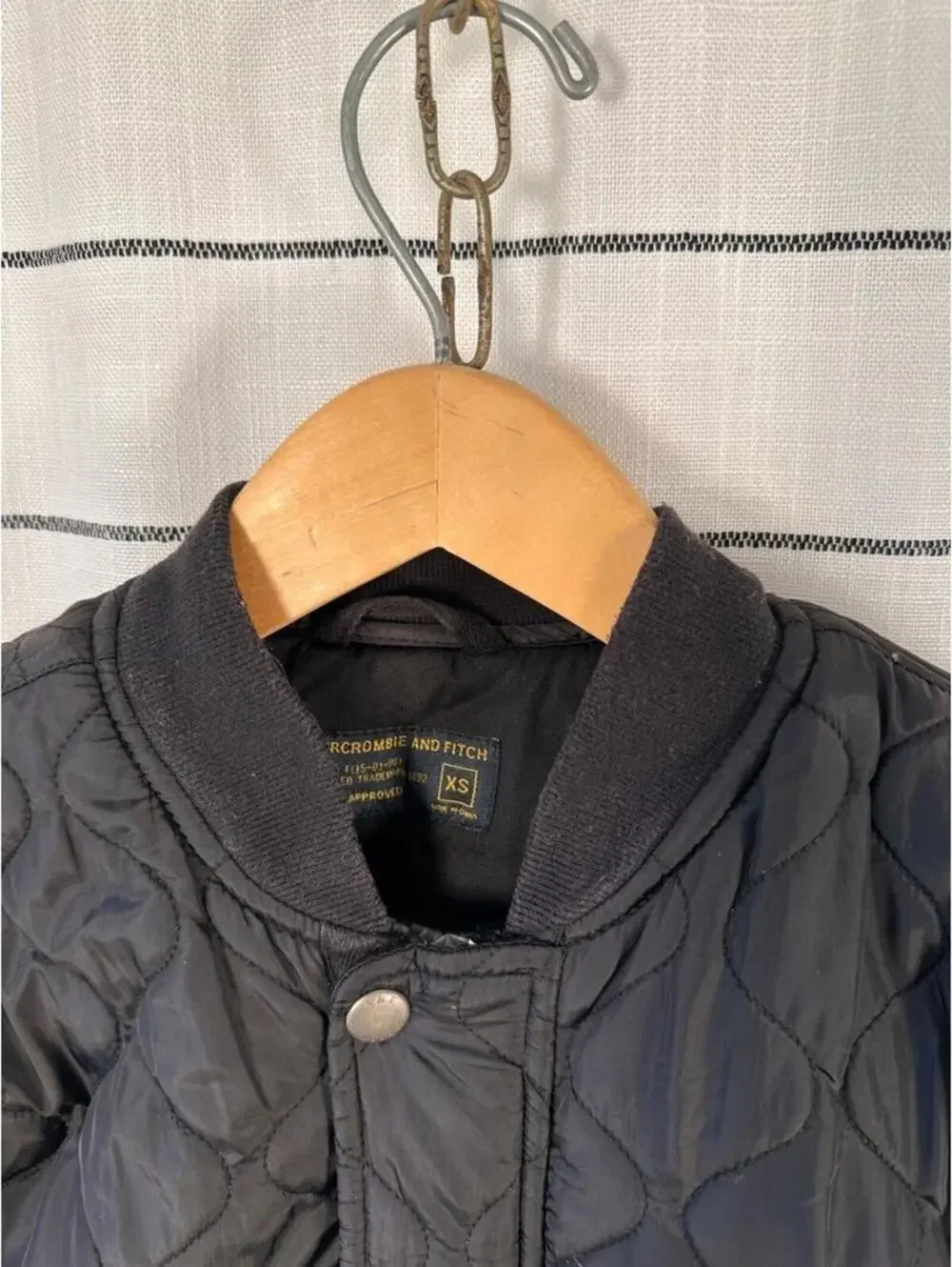 Abercrombie & Fitch quilted bomber jacket Size XS